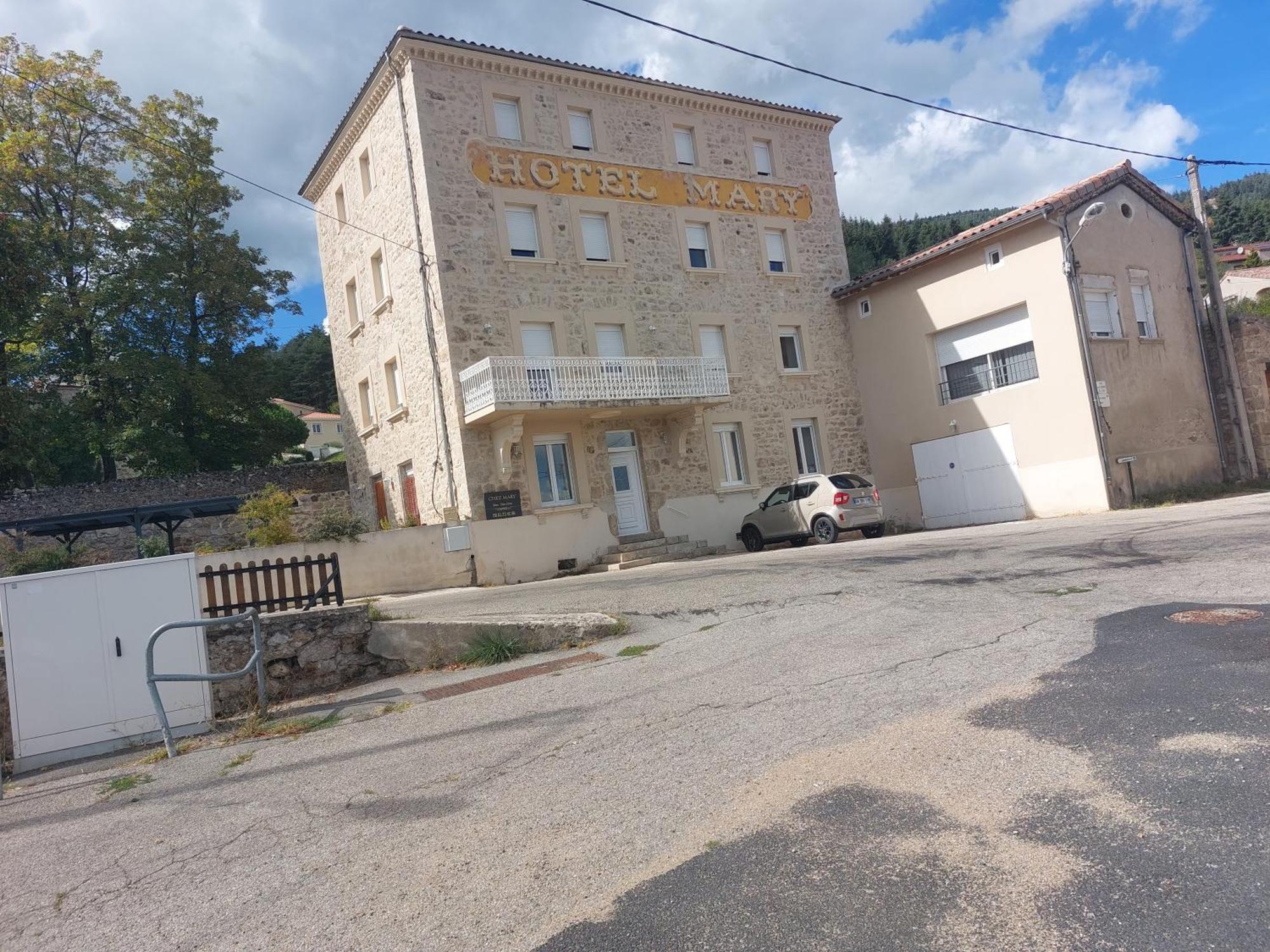 Chez Mary